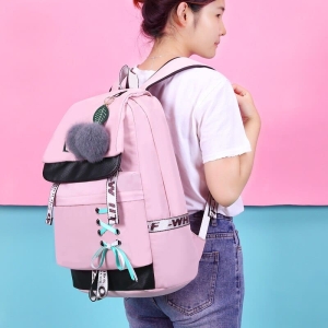 Bonita y moderna mochila rosa de estilo coreano para niñas con llavero azul