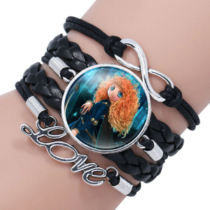Pulsera de las princesas Disney Mérida para niñas con fondo blanco