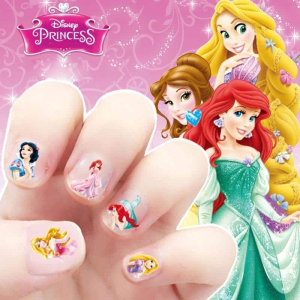 Pegatinas de uñas de Princesas Disney para niñas con diferentes diseños.