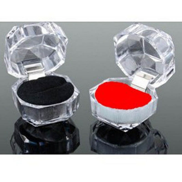 Joyero acrílico especial para objetos preciosos de niña con fondo gris